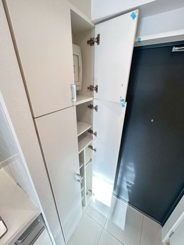 プライムアーバン用賀Ⅱの玄関
