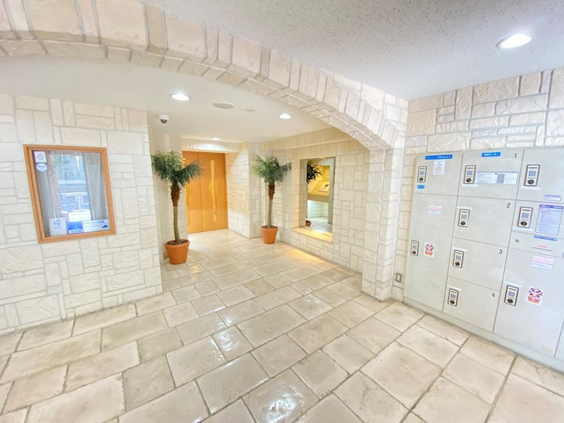 フェニックス幡ヶ谷弐番館のロビー