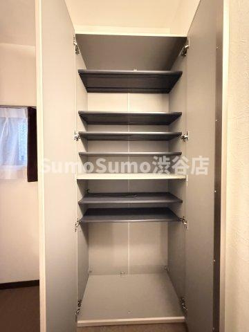 プライベートプレイス広尾の収納|専用の収納スペースです