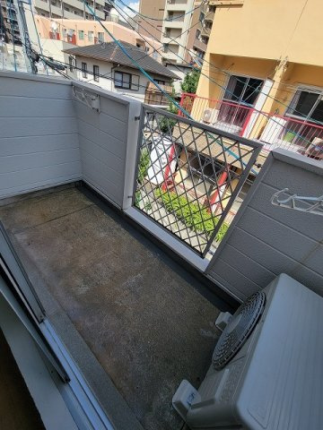 プチメゾン西新ローズ館のバルコニー