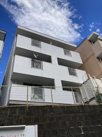 プチメゾン西新ローズ館の外観
