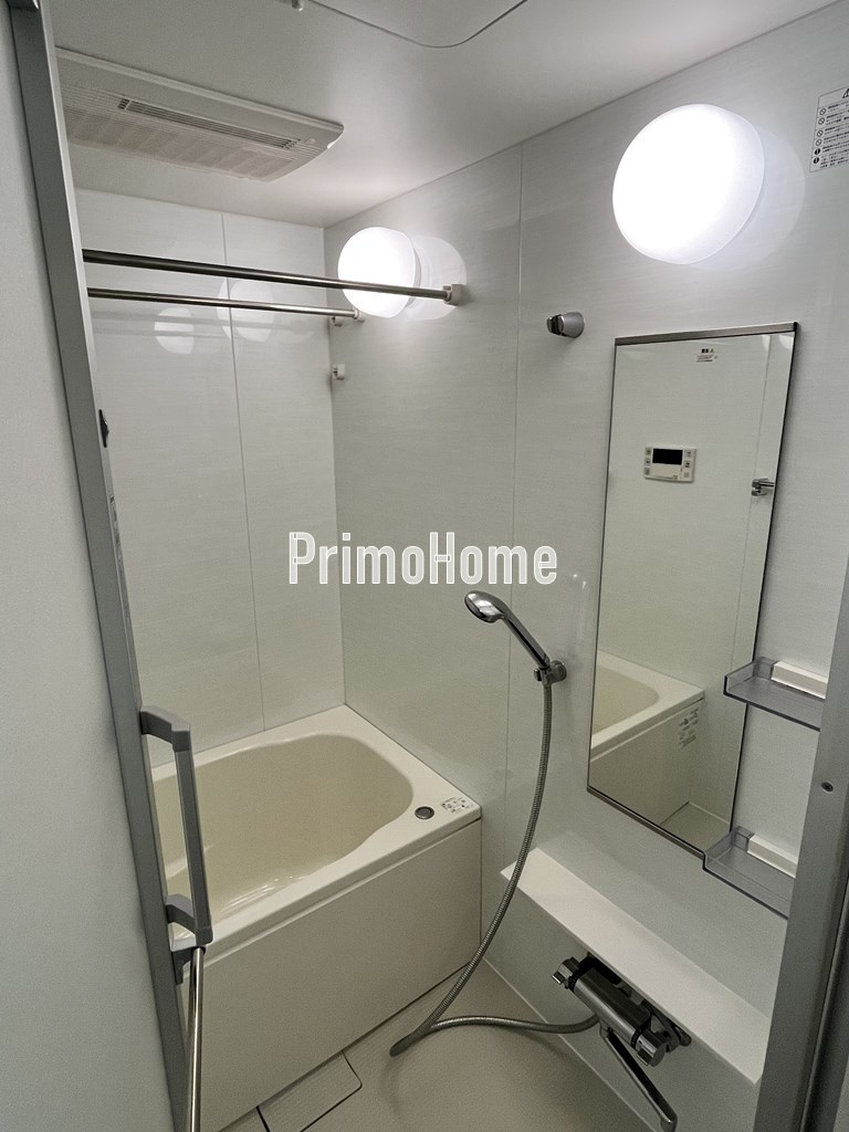 コンフォリア秋葉原イーストの浴室