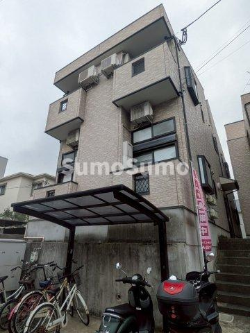 ピュア別府南参番館の外観