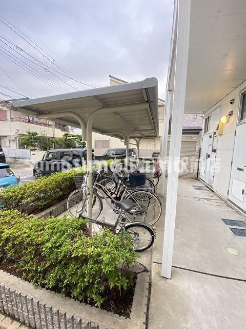 レオパレスMarutakaの駐車場|駐車場完備です
