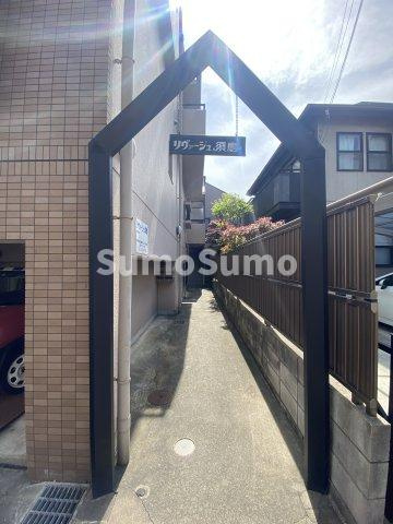 リヴァージュ須磨のエントランス|毎日通るエントランスはこのようになっています