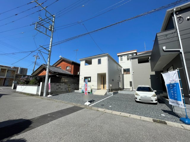 新築戸建・新築建売　足利市田中町第5　山辺小学校・山辺中学校の前面道路含む現地写真