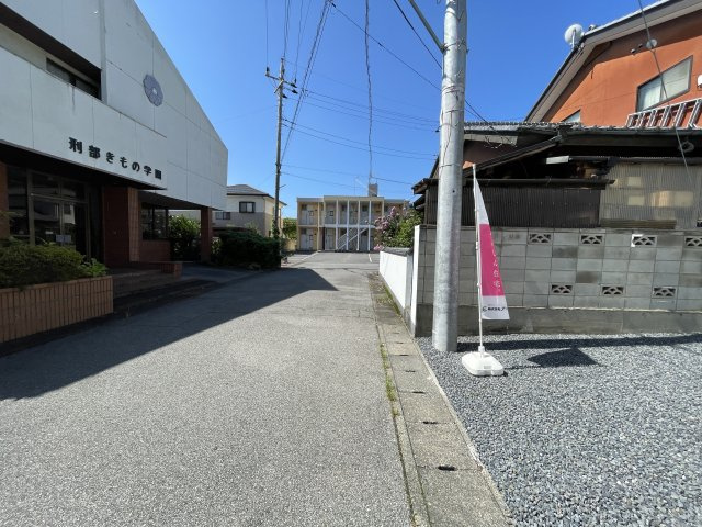 新築戸建・新築建売　足利市田中町第5　山辺小学校・山辺中学校の前面道路含む現地写真