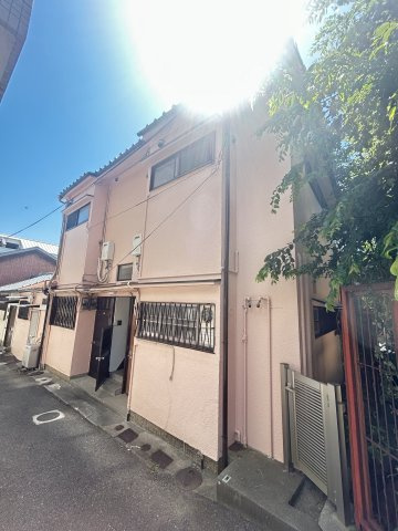白石ハウスの外観