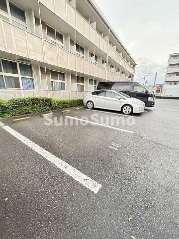 レオパレスTSUKIJIの駐車場|駐車場完備です
