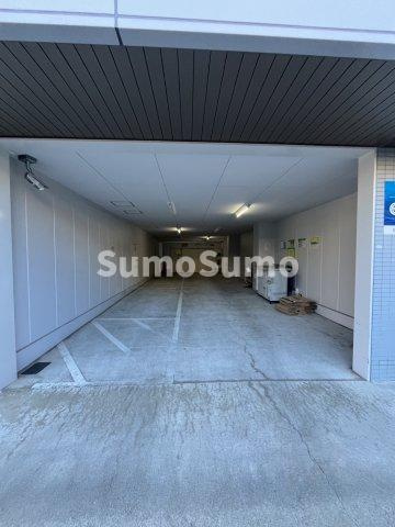 石橋ビルの駐車場|駐車場があるので、車を買う予定の方も安心です