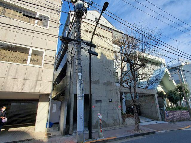 プエルタ松濤の外観