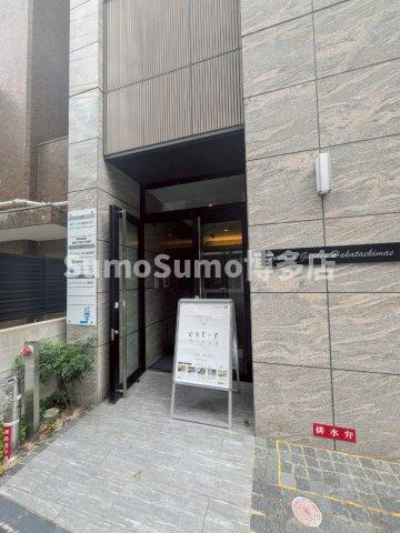 フォンターナガーデン博多駅前のエントランス