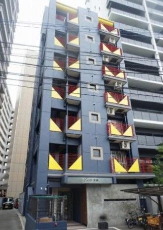 ピュア天神の外観