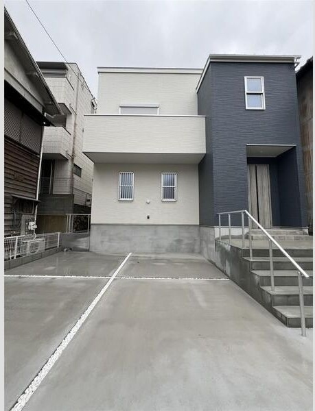 篠原本町3丁目貸家