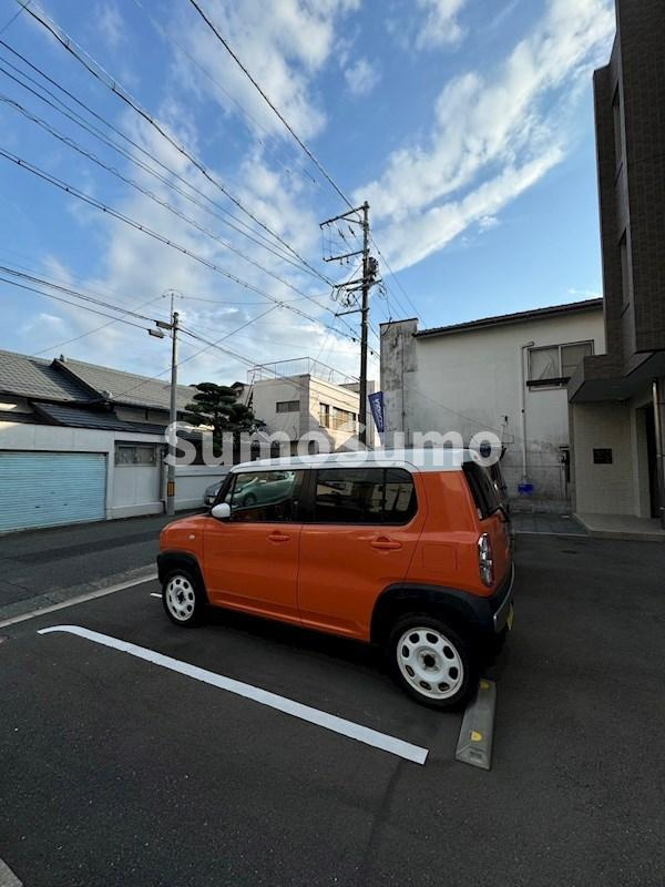 フォレストヒルズ博多の駐車場