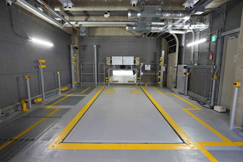 プラウドタワー渋谷の駐車場