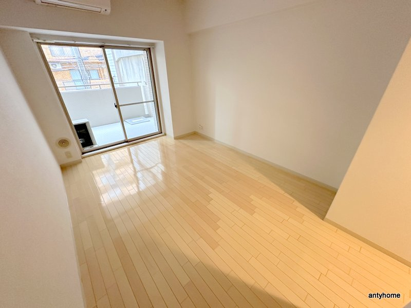 ウィルテラスなんば南　仲介手数料無料の寝室