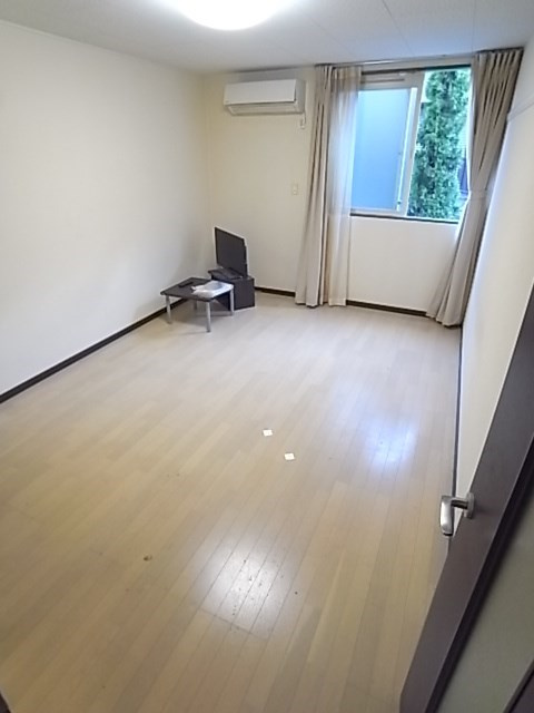 レオネクストセリバテール仁川Ⅱの居間・リビング