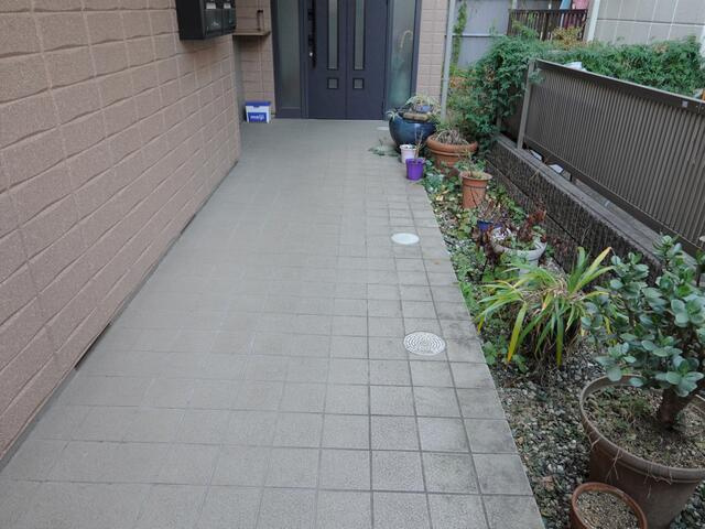 ファミーユ下北沢のエントランス| 