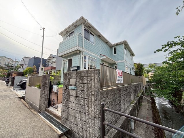 西宮市新甲陽町住宅の外観
