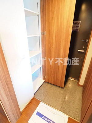 【玄関】 | レジディア品川 | 落ち着いた玄関です