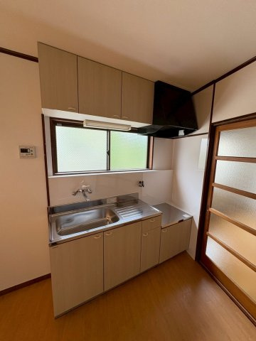 石井町３丁目アパートのキッチン|きれいなキッチンです