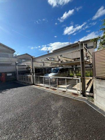 芦屋三木マンションの駐車場