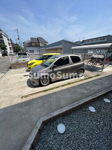 翔　東園田の駐車場