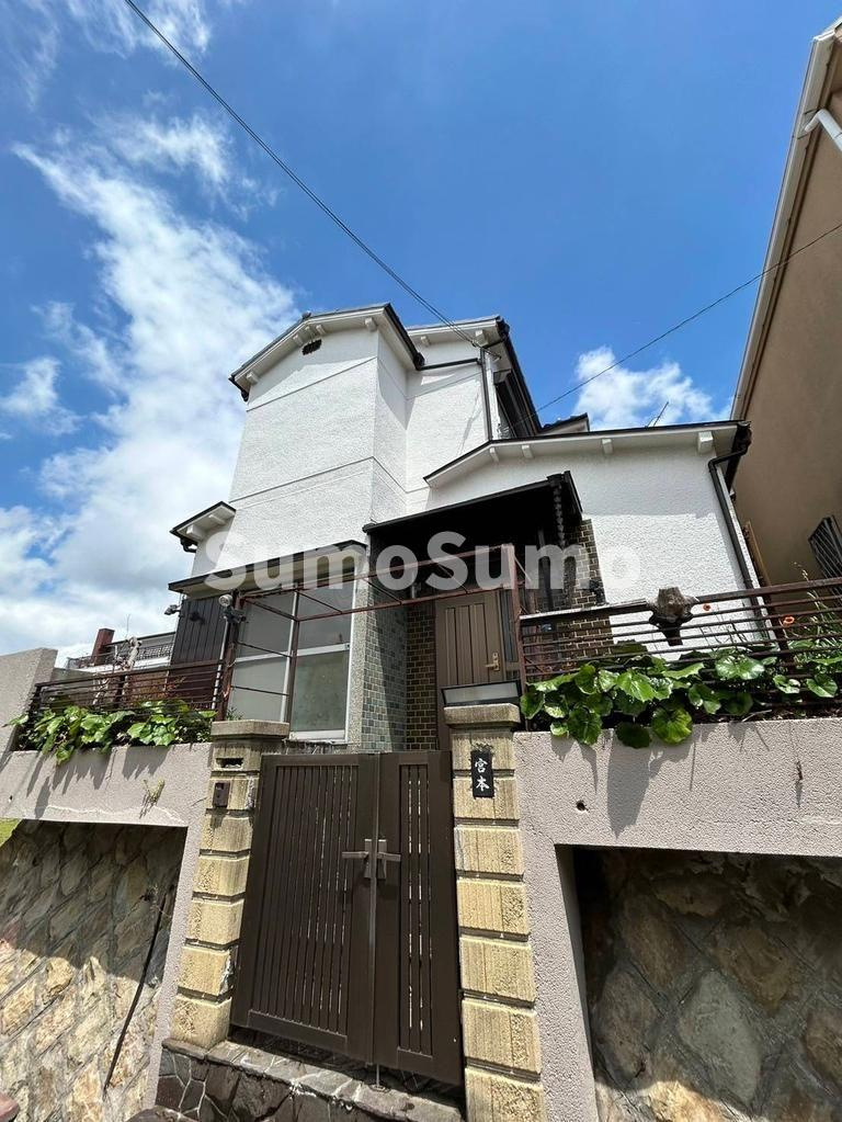 美⼭台２丁⽬戸建