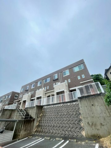 舞子坂ヒルズⅡの外観
