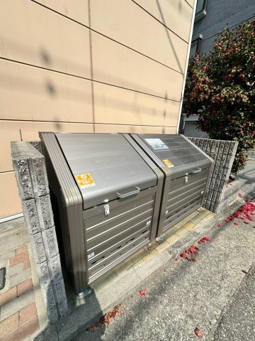 レオパレスGRAND　PLAISIR　Ⅱの外観