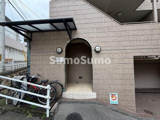 芦屋パークヴィラのエントランス