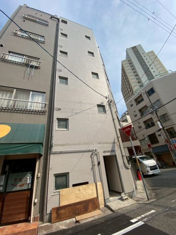 豊縁羽坂ビルの外観