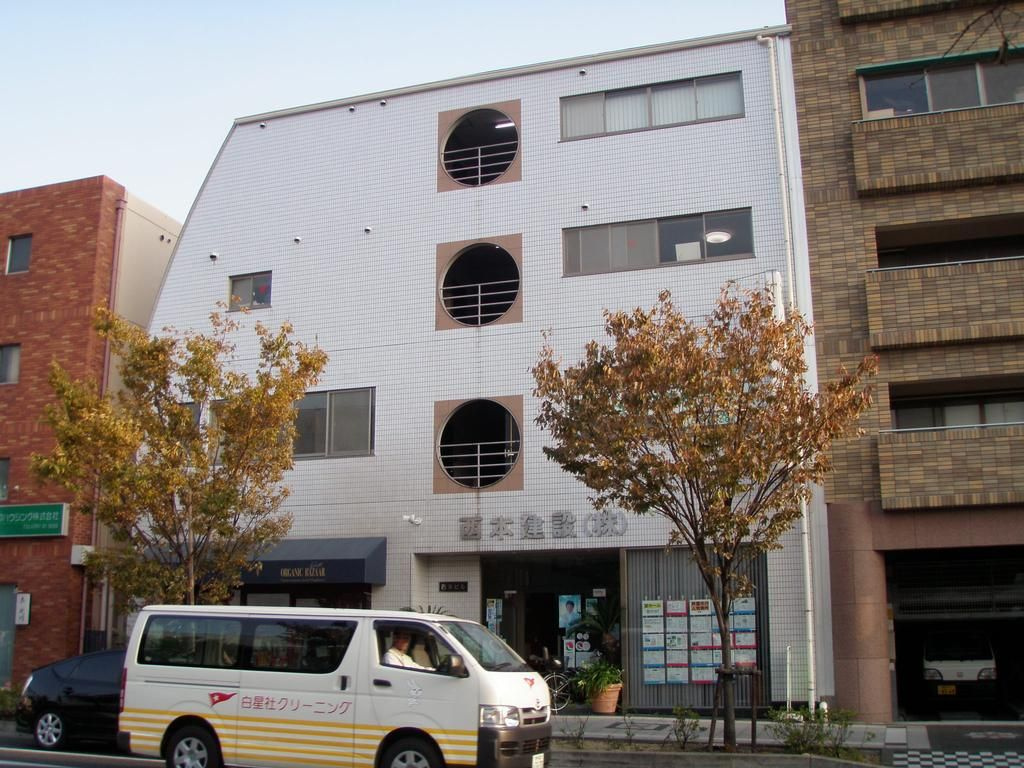 西本ビル