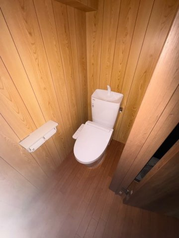 菊池アパートのトイレ|ゆったりとした空間のトイレです
