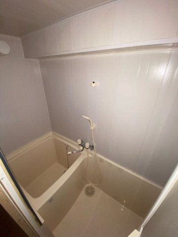 菊池アパートの浴室