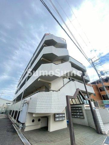 第６１川辺ビルの外観|外観もきれいです