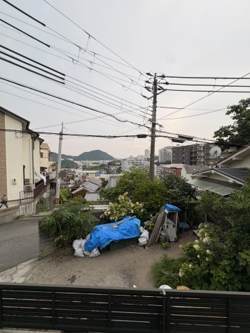 車字霜ノ下貸家の展望