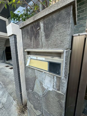 白川台六丁目貸戸建ての駐車場