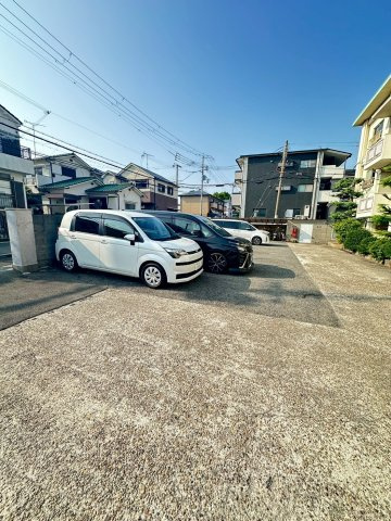 福田マンションの駐車場