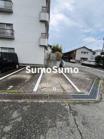 第一サニーハイツの駐車場|駐車場があります