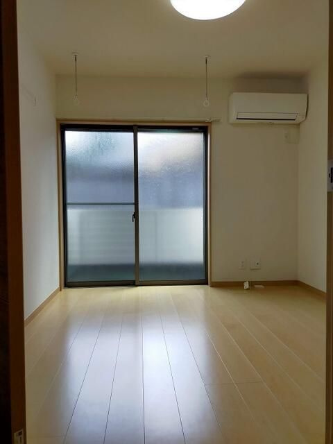 アパートメンズ３５の居間・リビング