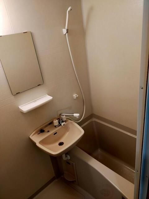 アパートメンズ３５の浴室