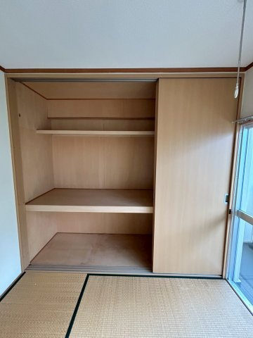 舞子坂ハイムの収納|ちょっとした収納スペースも充実しています