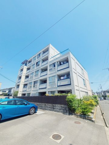 甲子園第5コーポラスの外観