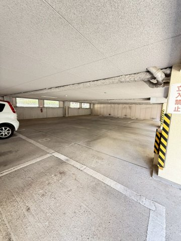 レア・シャトーシンワの駐車場