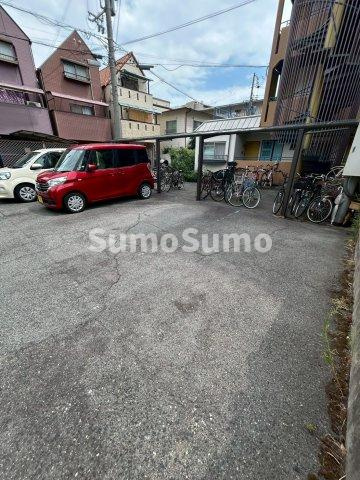 芦屋サウスマンションの駐車場