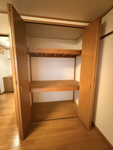 石町ハイツの収納