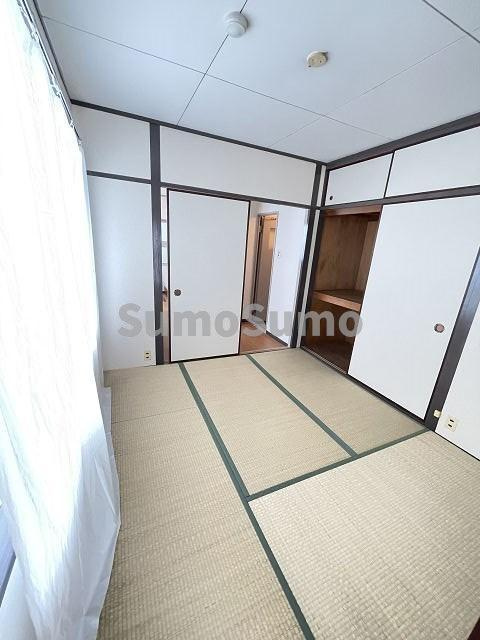 神田ビルの寝室