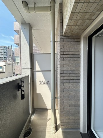 リヴェント難波ウエストのバルコニー
